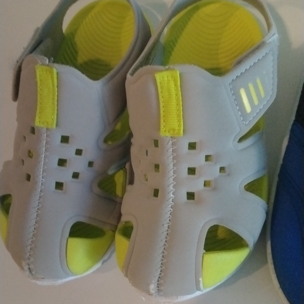 Toddler Shoes Bundle 😁 - Picture 2 of 10